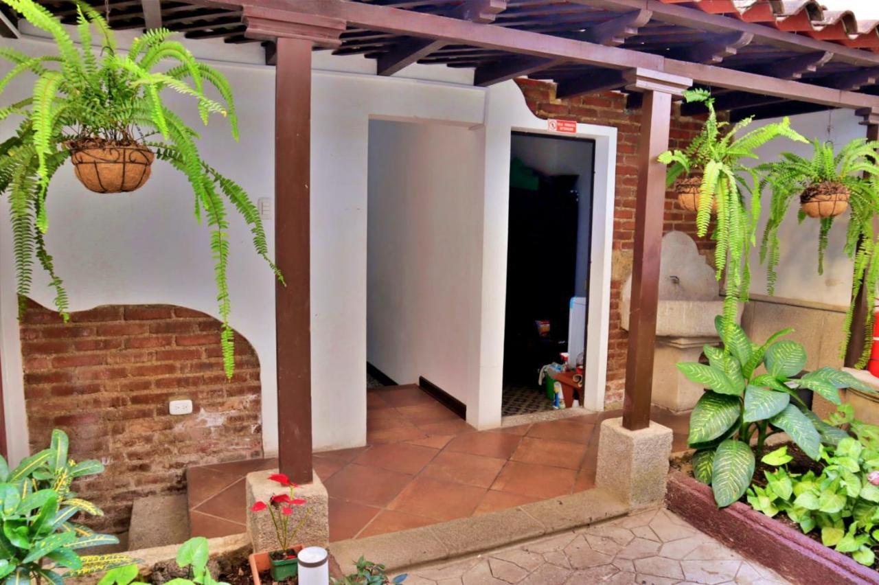 Hotel Posada El Arcangel أنتيغوا غواتيمالا المظهر الخارجي الصورة